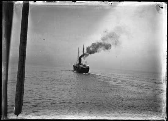 Komagata Maru leaving Vancouver, taken by Leonard Frank, 23 July 1914
