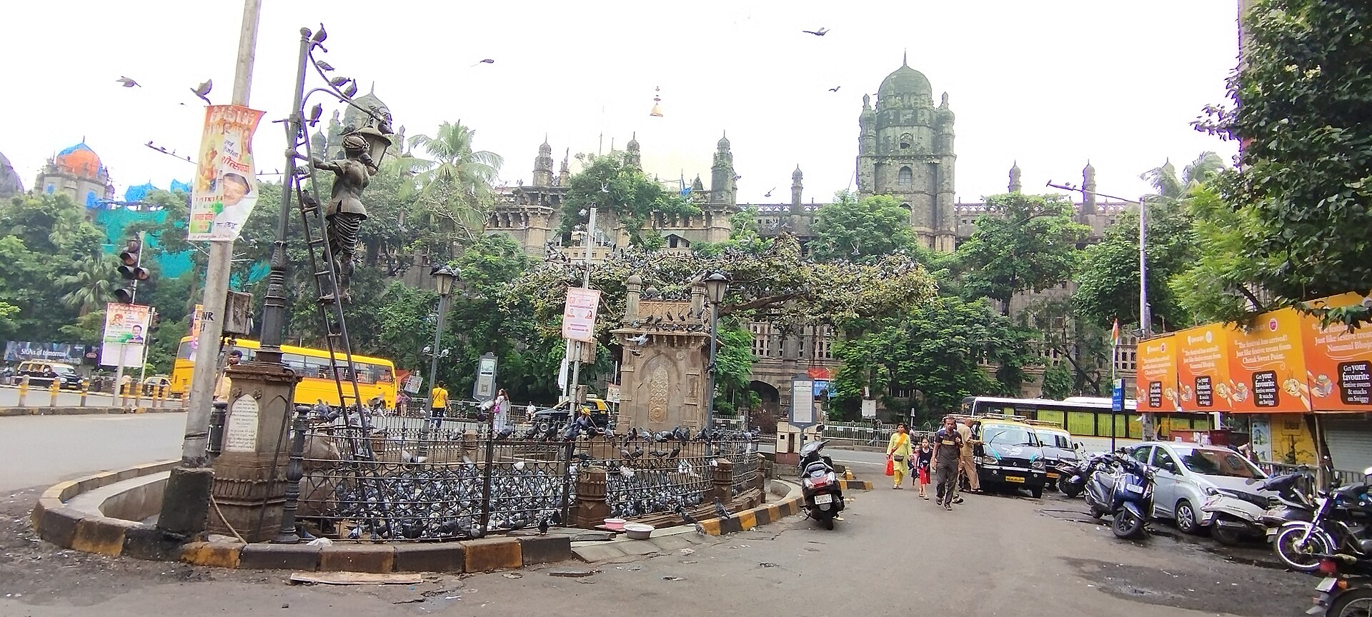 Kabootar Khana and General Post Office Mumbai IMG 20230927 01
